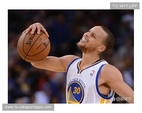 勇士外线三分雨淹没对手，库里领衔全场，勇士队库里三分
